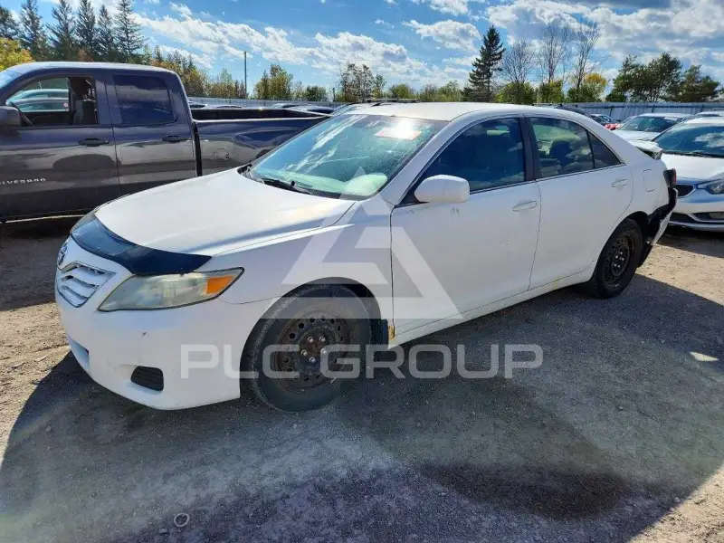 2011 Toyota CAMRY фото
