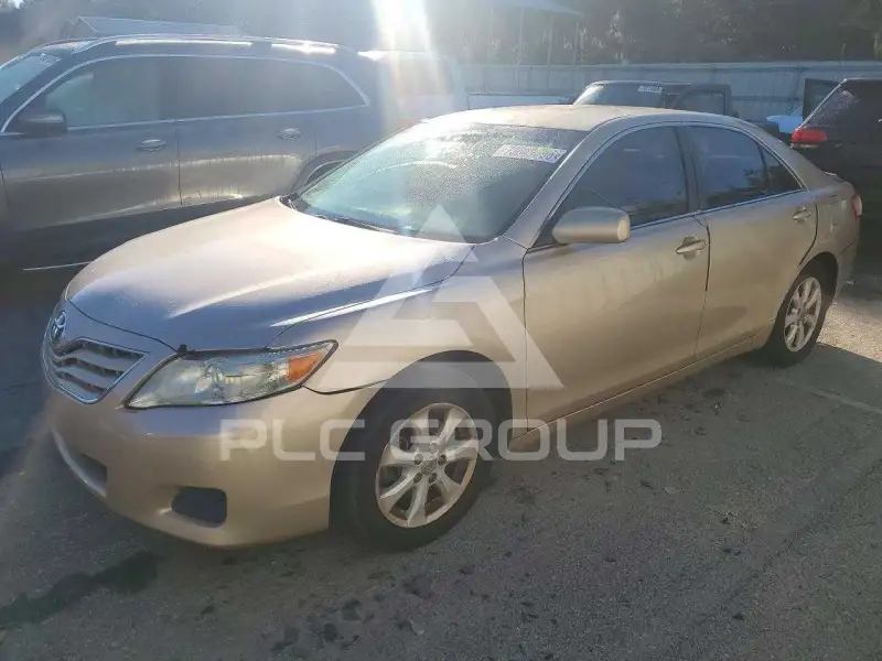 2011 Toyota CAMRY photo