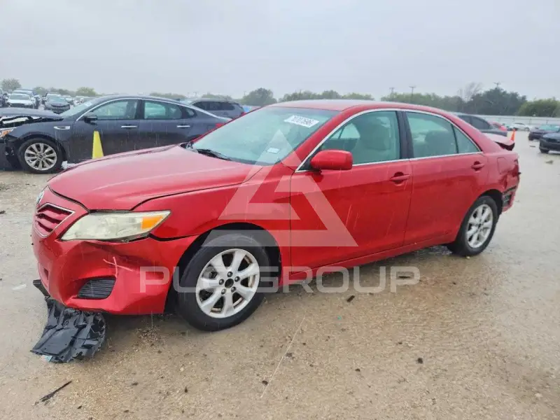 2011 Toyota CAMRY фото