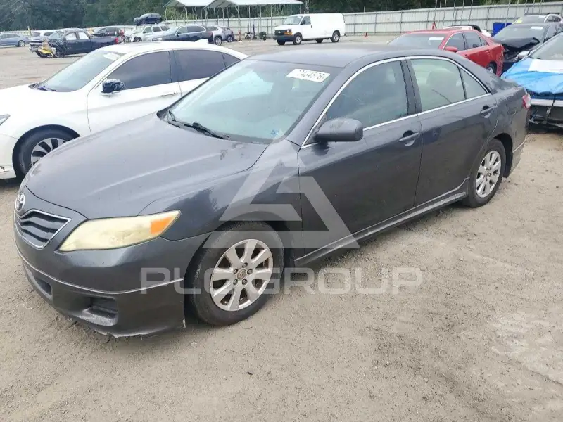 2011 Toyota CAMRY photo