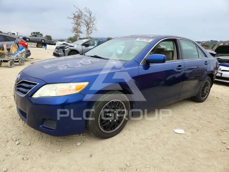 2011 Toyota CAMRY photo