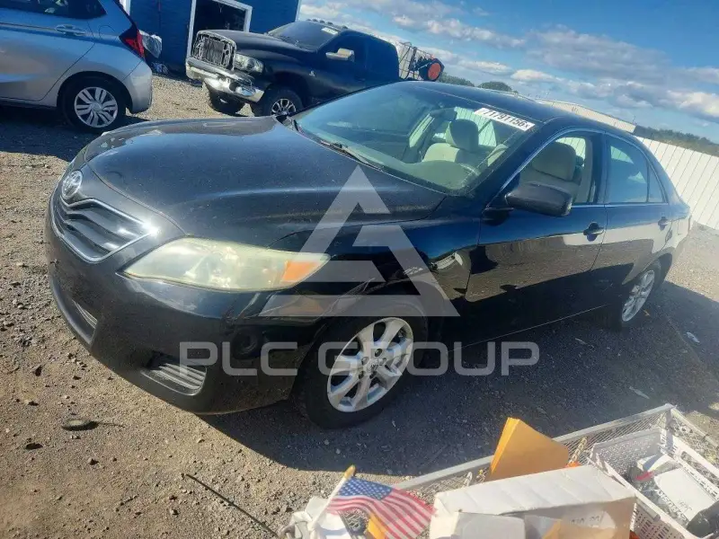2011 Toyota CAMRY фото