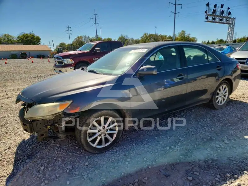 2011 Toyota CAMRY фото