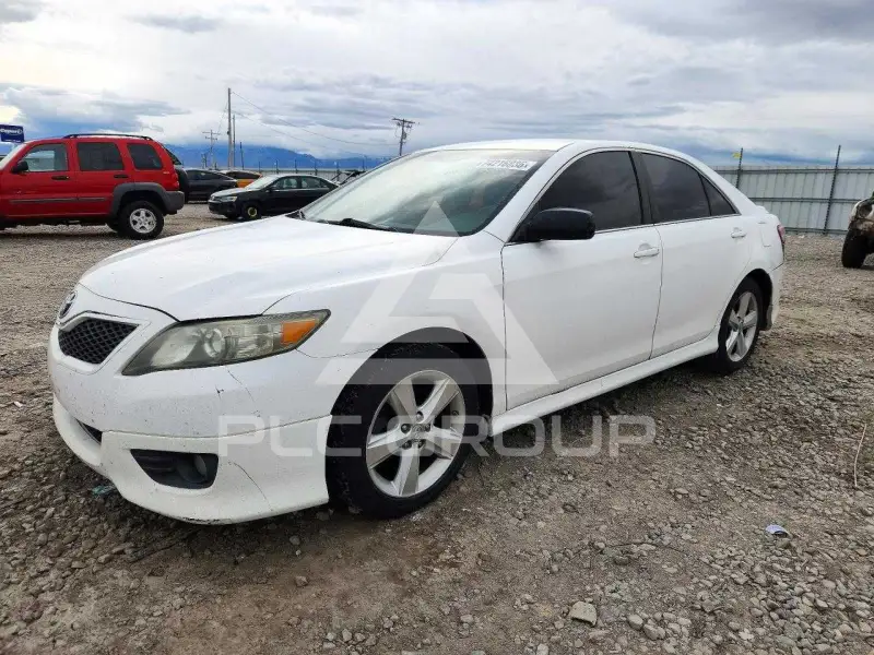 2011 Toyota CAMRY фото