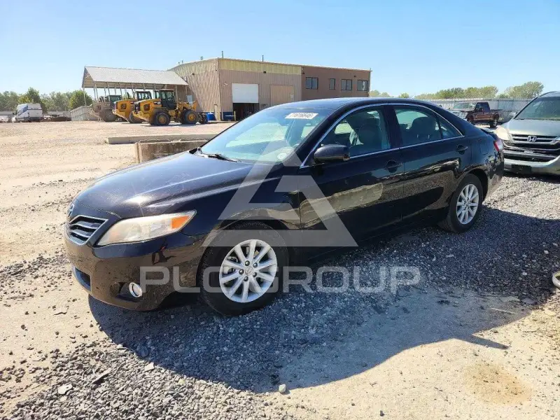 2011 Toyota CAMRY фото