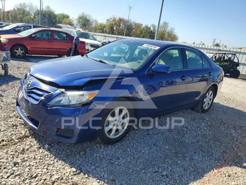 2011 Toyota CAMRY фото