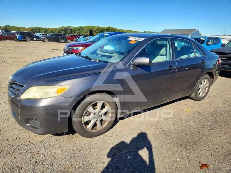 2011 Toyota CAMRY photo
