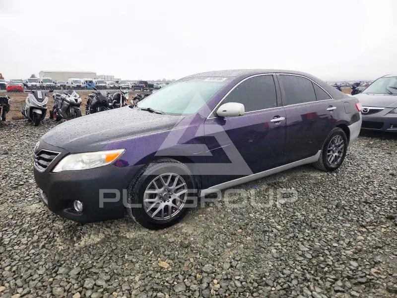 2011 Toyota CAMRY photo