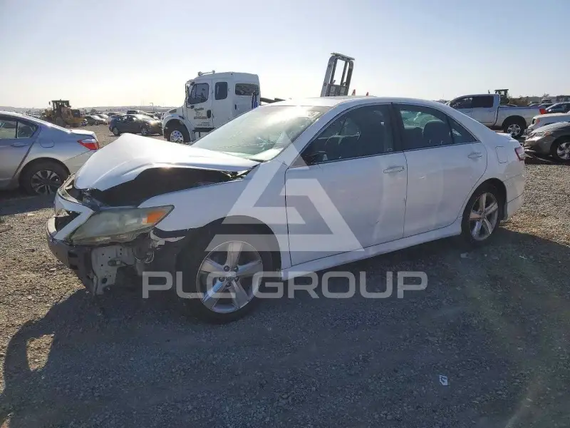 2011 Toyota CAMRY photo