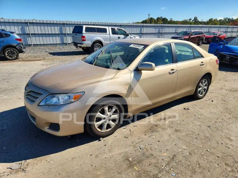 2011 Toyota CAMRY photo