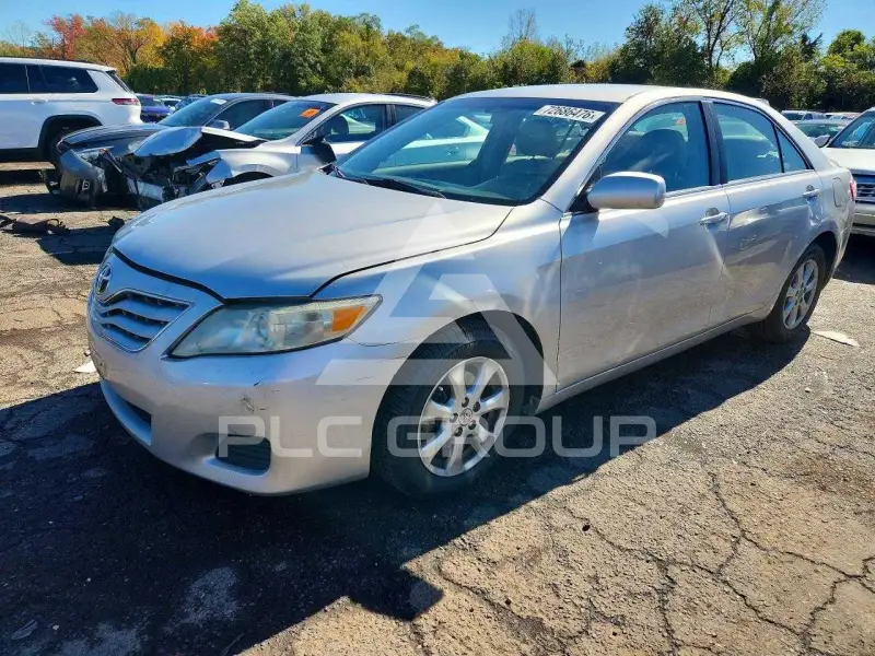 2011 Toyota CAMRY фото
