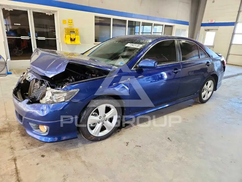 2011 Toyota CAMRY photo