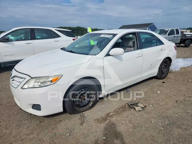 2011 Toyota CAMRY фото