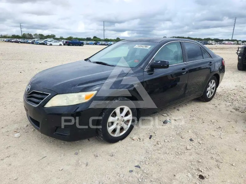 2011 Toyota CAMRY photo