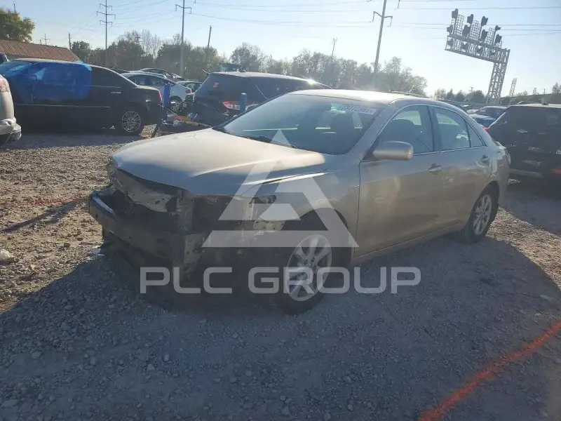 2011 Toyota CAMRY фото
