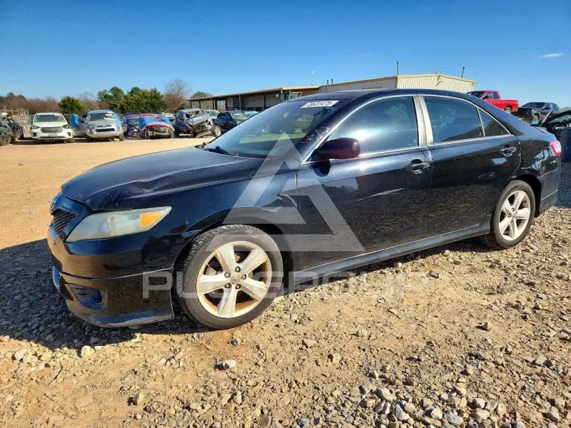 2011 Toyota CAMRY фото