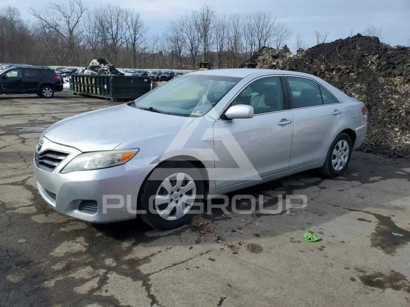 2011 Toyota CAMRY фото
