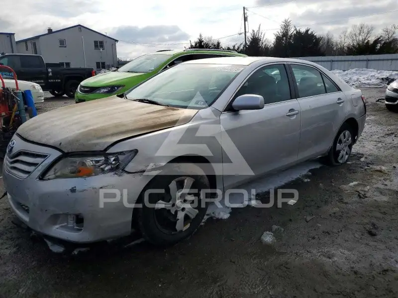 2011 Toyota CAMRY фото