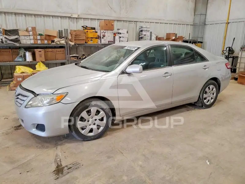 2011 Toyota CAMRY фото