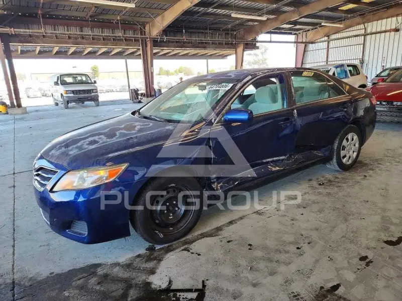 2011 Toyota CAMRY фото