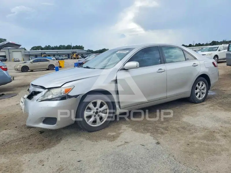 2011 Toyota CAMRY photo