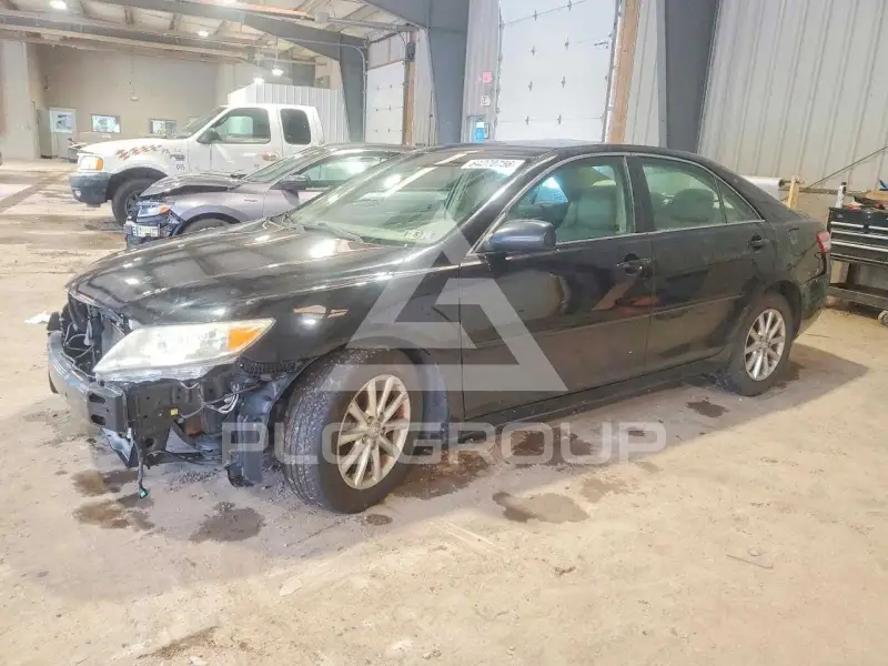 2011 Toyota CAMRY фото