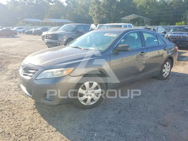 2011 Toyota CAMRY photo