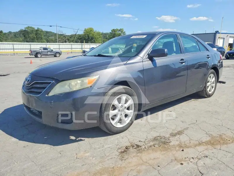 2011 Toyota CAMRY фото