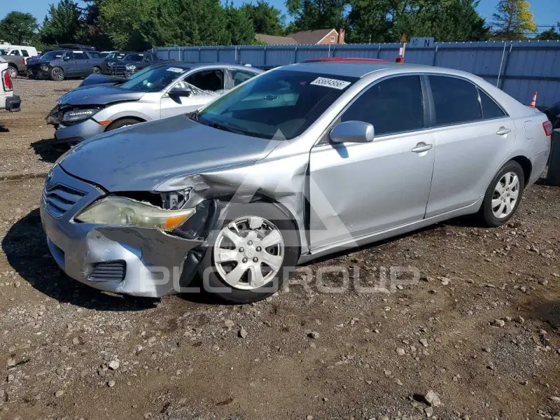 2011 Toyota CAMRY фото