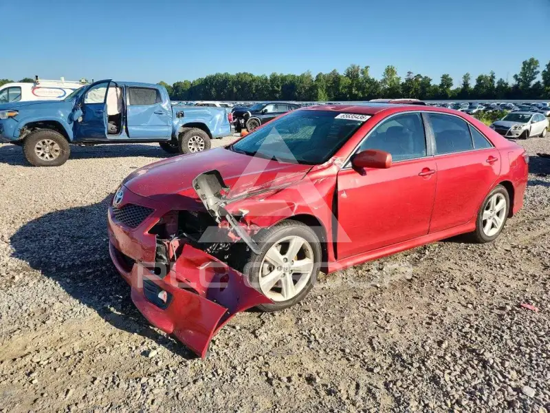 2011 Toyota CAMRY photo