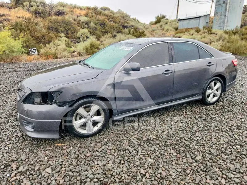 2011 Toyota CAMRY фото