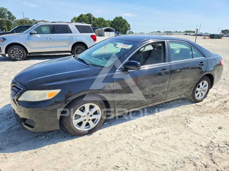 2011 Toyota CAMRY фото