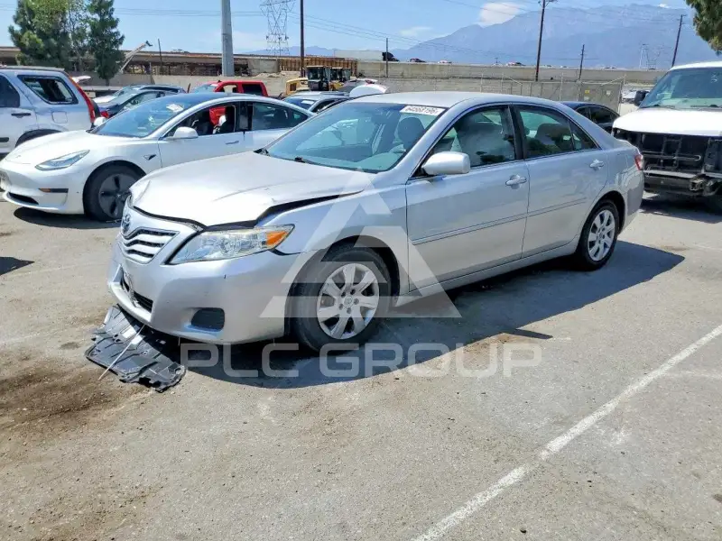 2011 Toyota CAMRY photo