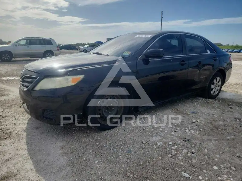 2011 Toyota CAMRY фото