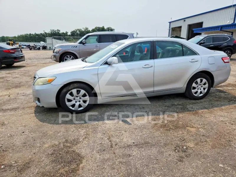 2011 Toyota CAMRY фото