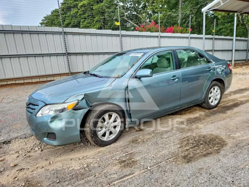 2011 Toyota CAMRY photo