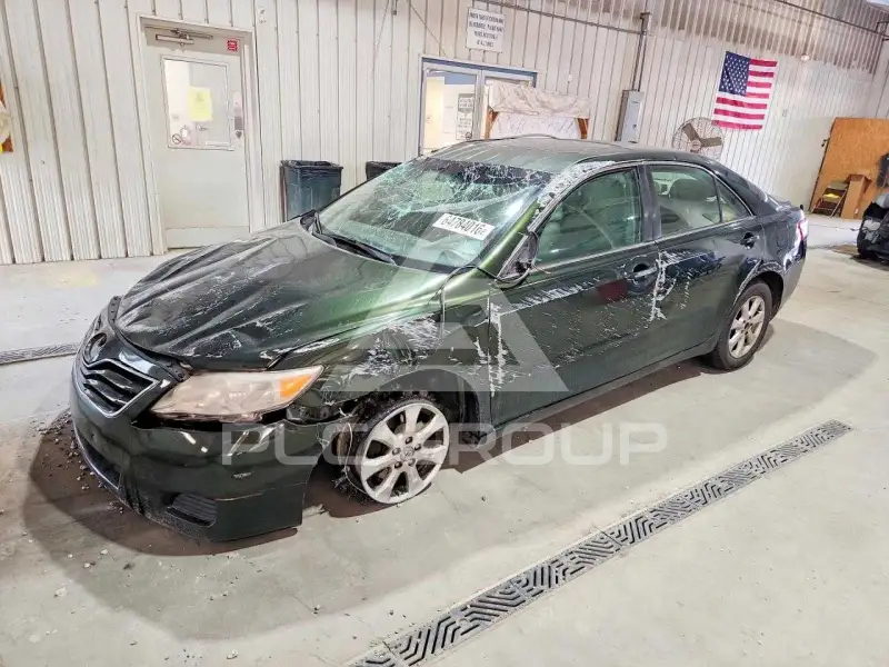 2011 Toyota CAMRY фото