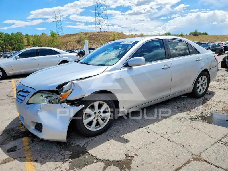 2011 Toyota CAMRY photo
