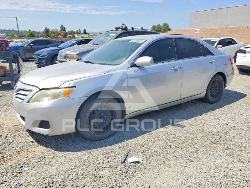 2011 Toyota CAMRY фото