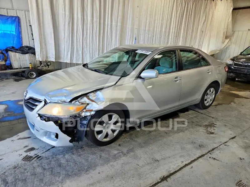 2011 Toyota CAMRY фото