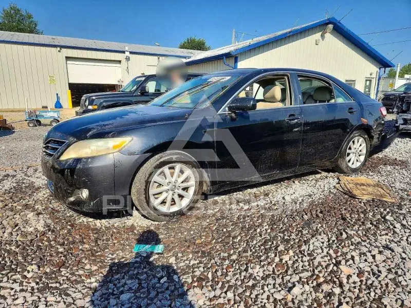 2011 Toyota CAMRY фото