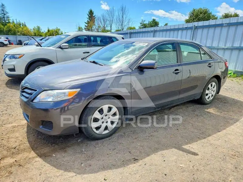 2011 Toyota CAMRY фото