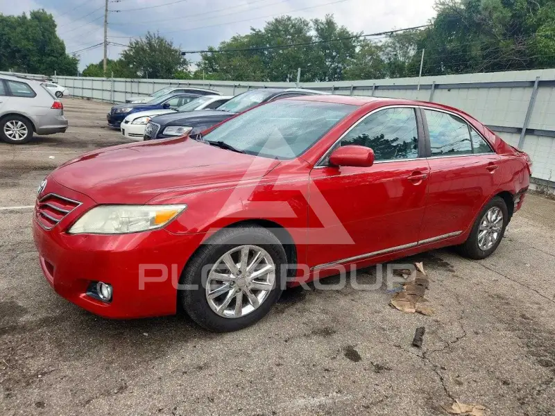 2011 Toyota CAMRY фото