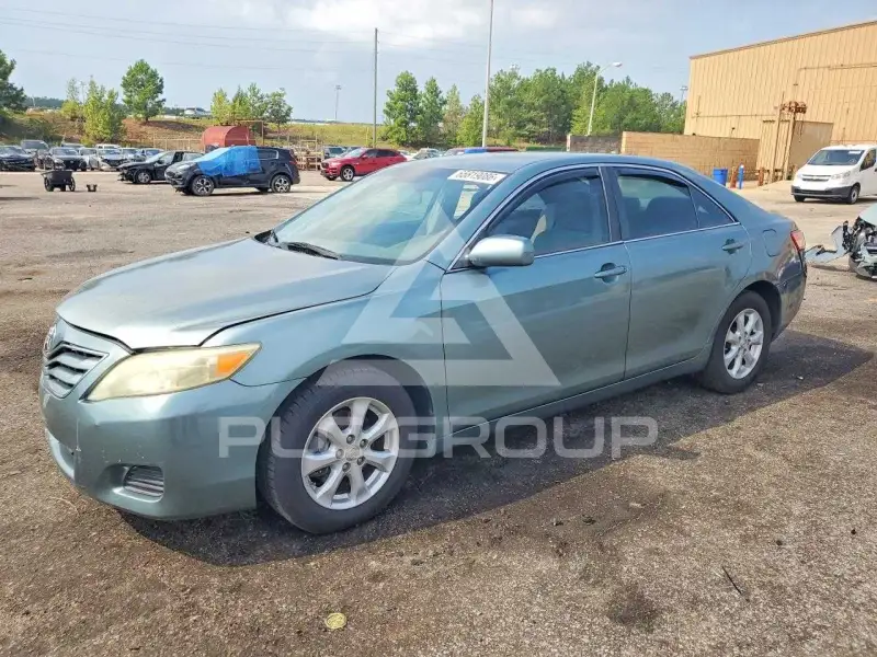 2011 Toyota CAMRY photo