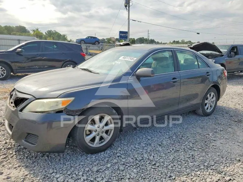2011 Toyota CAMRY фото