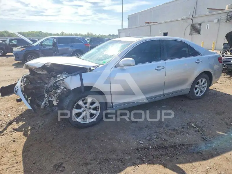 2011 Toyota CAMRY фото