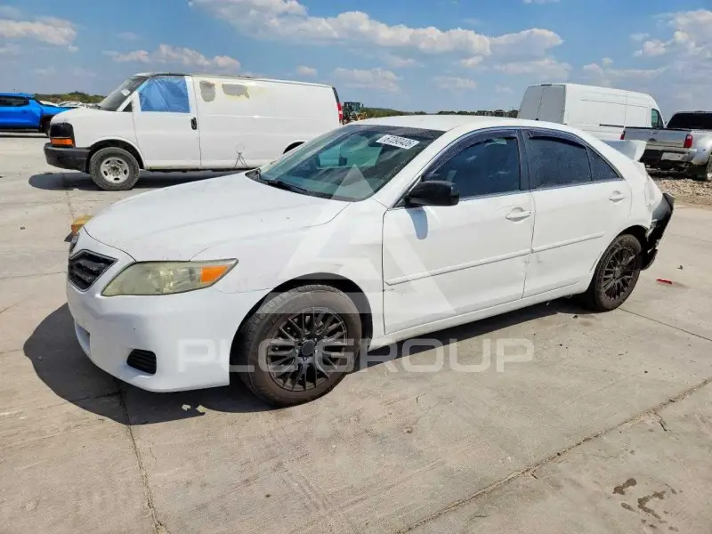 2011 Toyota CAMRY фото