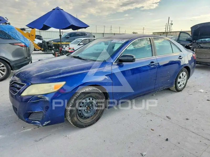 2011 Toyota CAMRY фото