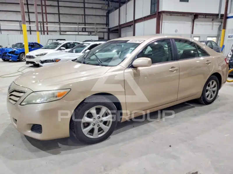 2011 Toyota CAMRY фото