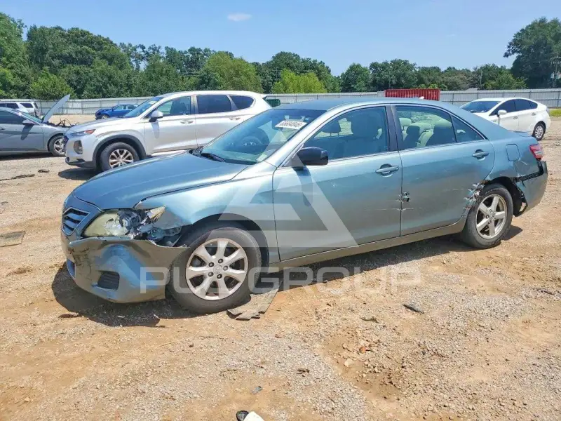 2011 Toyota CAMRY фото